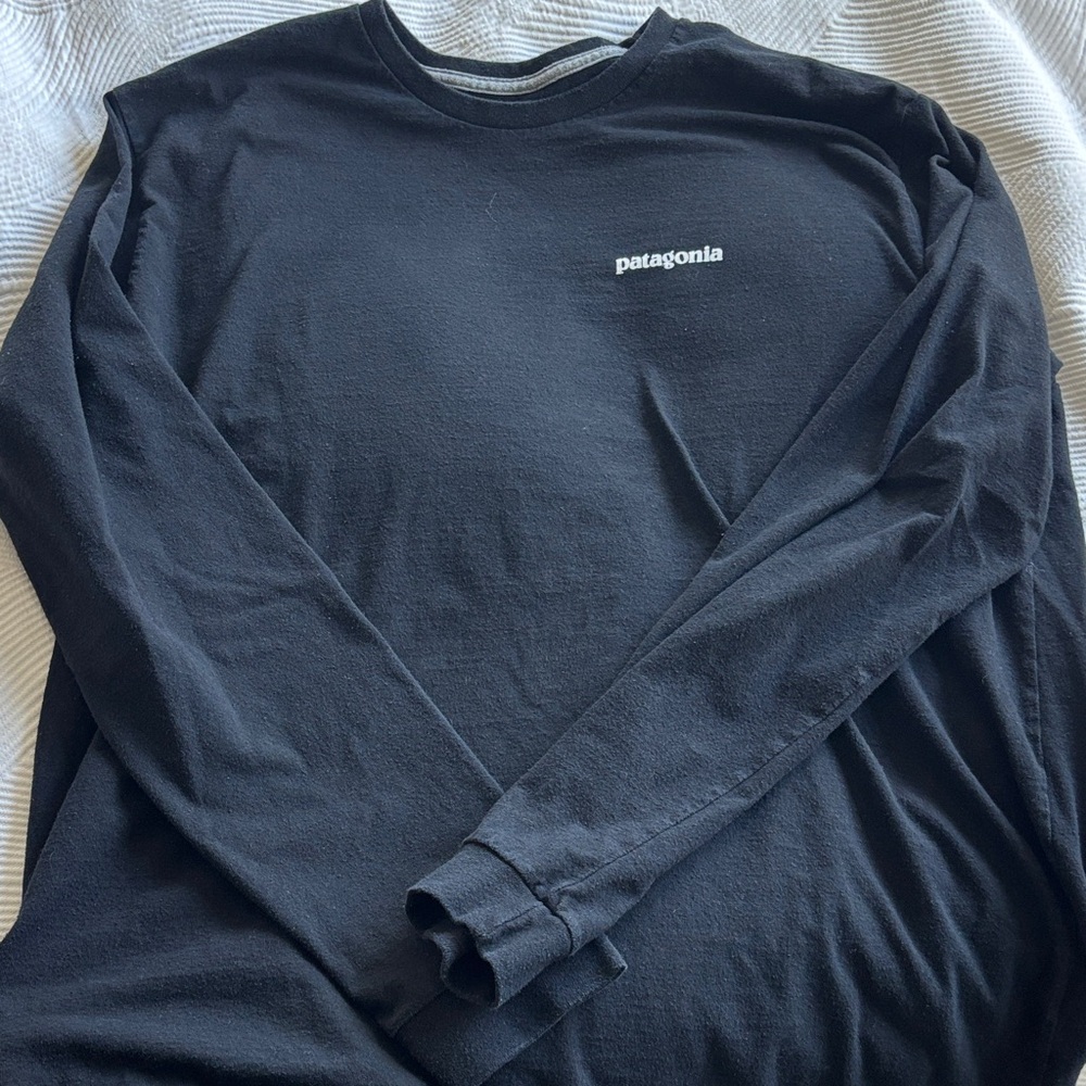 Patagonia Men's Black Long Sleeve Shirt